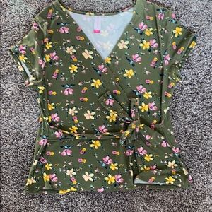 Green flower print wrap shirt